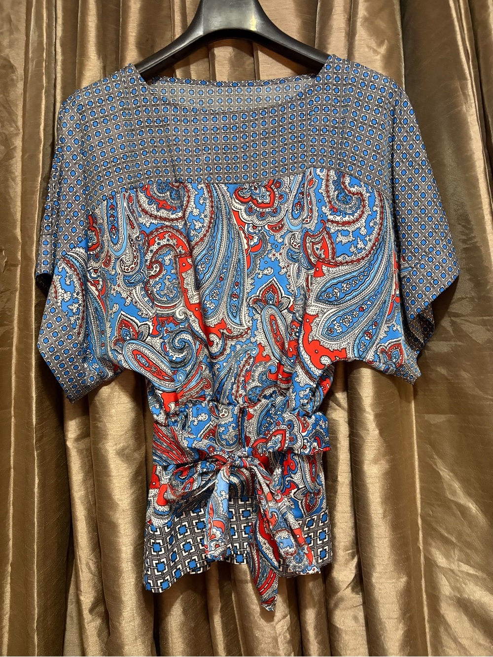 No tag Paisley Tie-Front Blouse in Blue & Red 22↔️13↕️ #1830